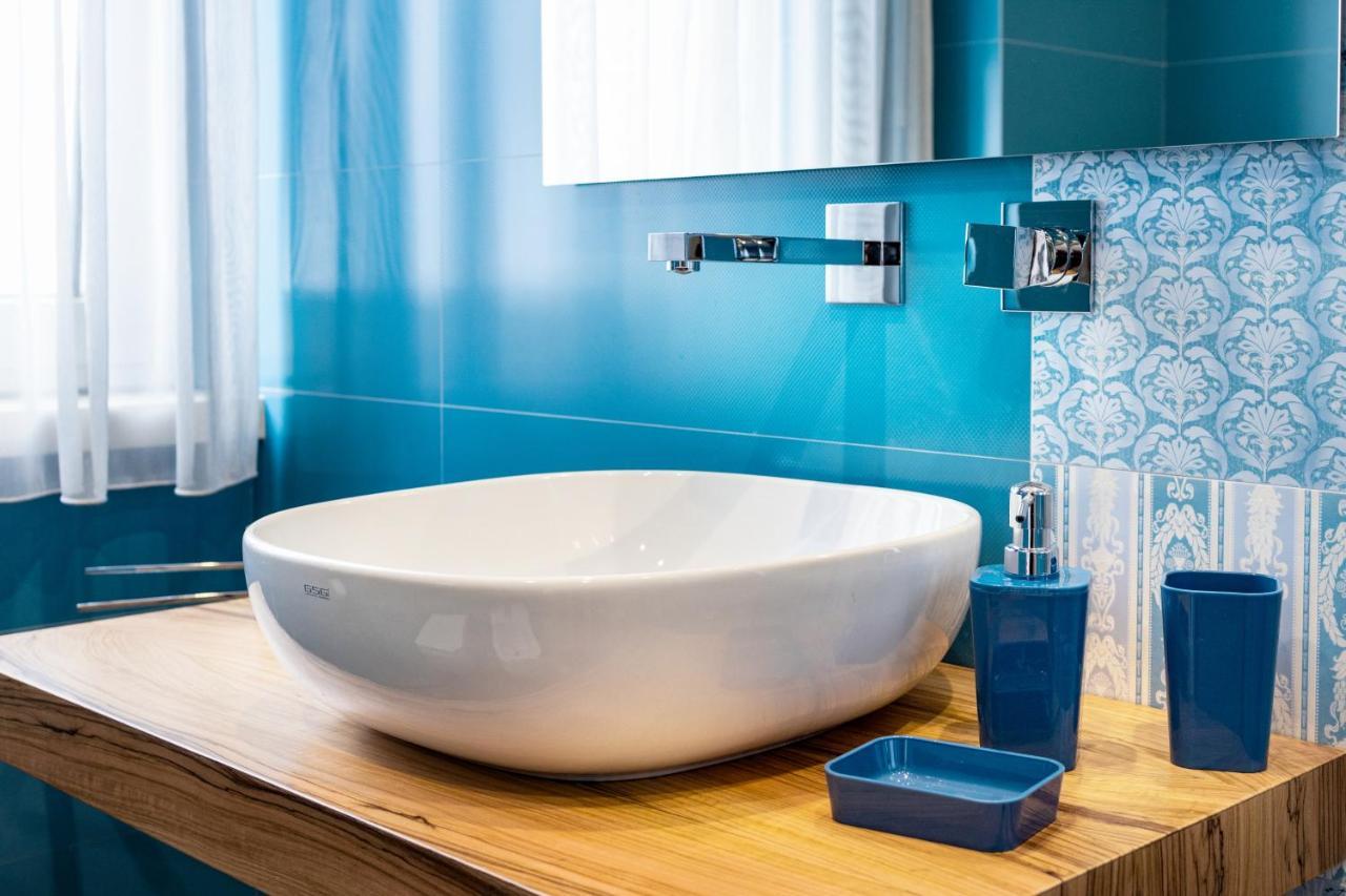 Zaffiro Lavico Rooms Etna Nature Sea อาชิเรอาเล ภายนอก รูปภาพ