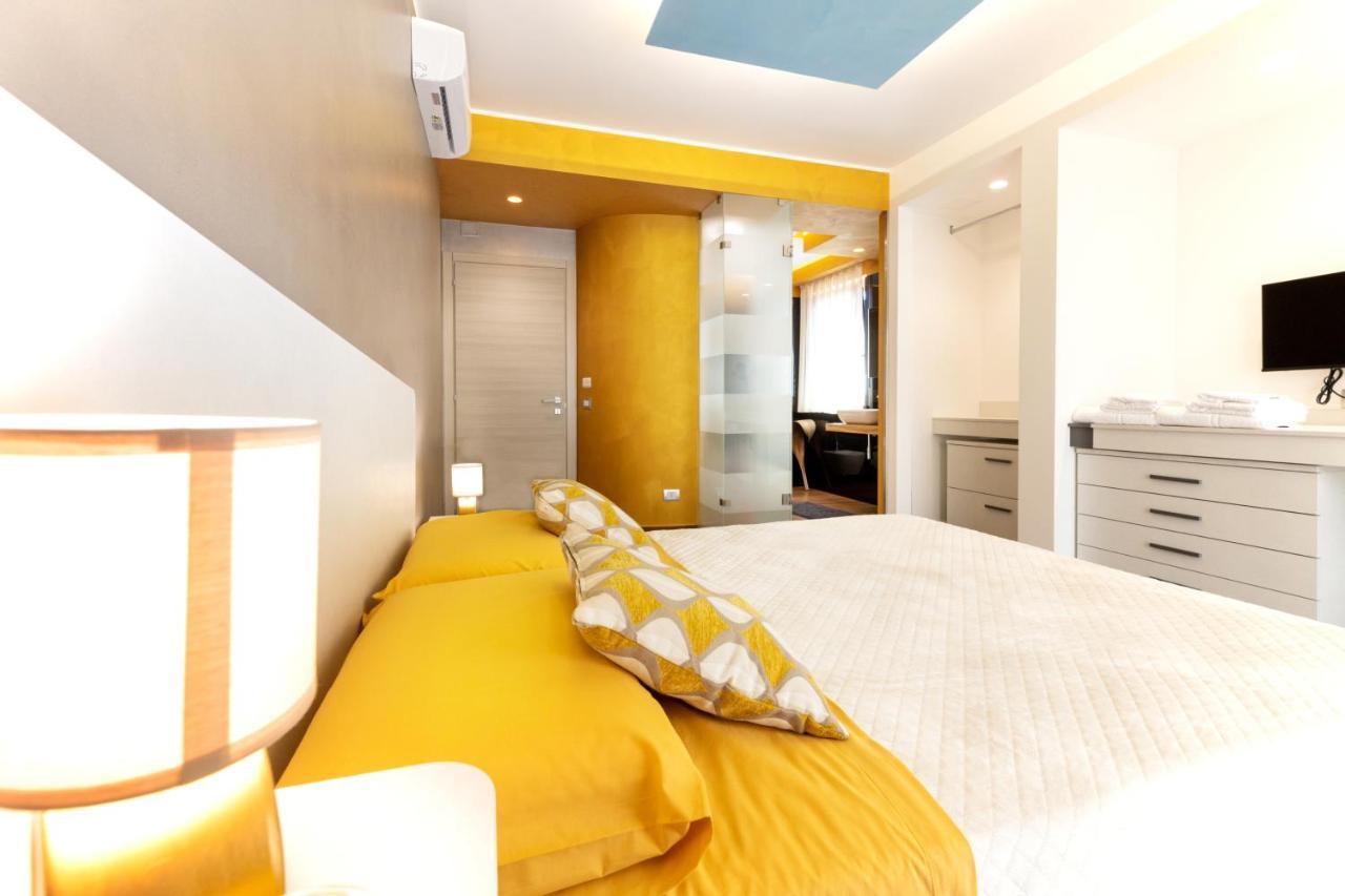 Zaffiro Lavico Rooms Etna Nature Sea อาชิเรอาเล ภายนอก รูปภาพ