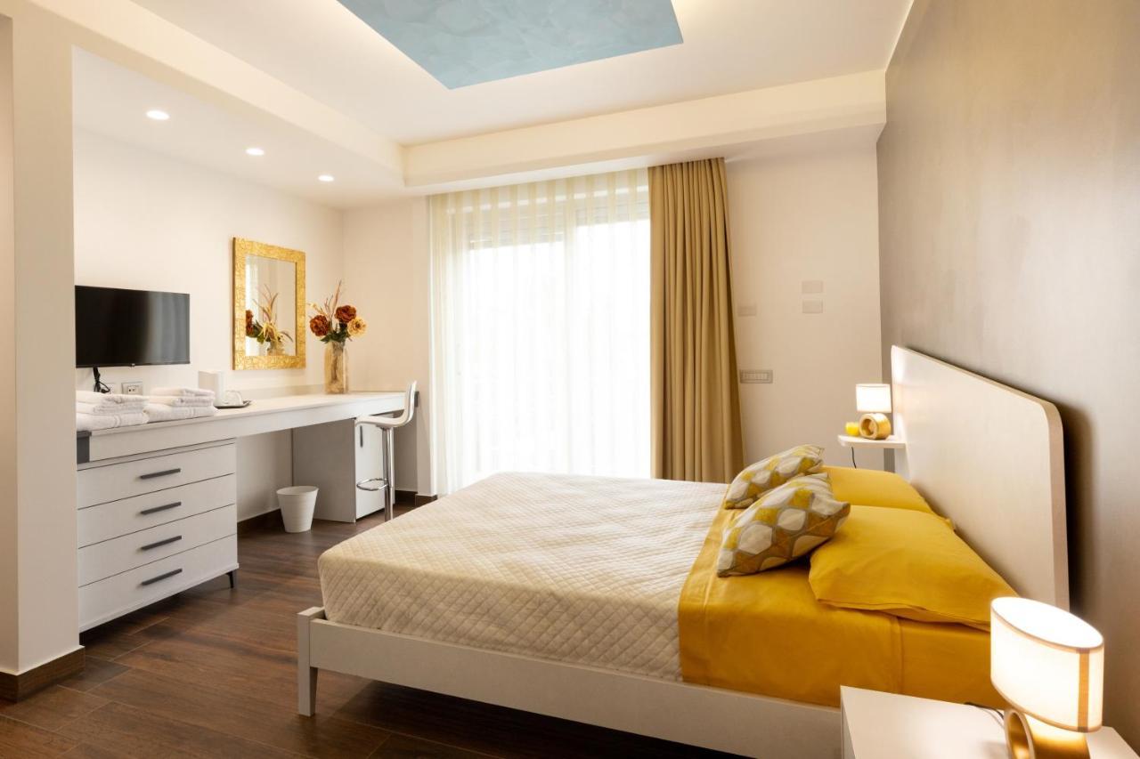Zaffiro Lavico Rooms Etna Nature Sea อาชิเรอาเล ภายนอก รูปภาพ