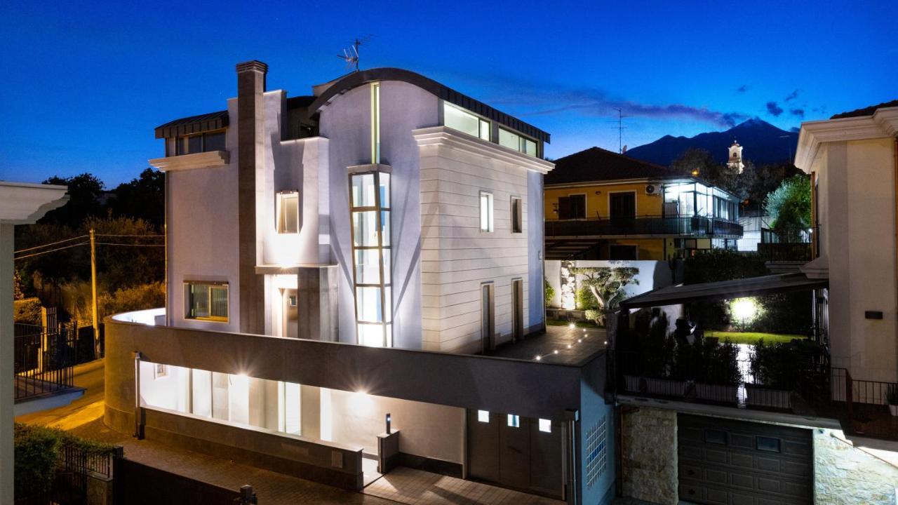 Zaffiro Lavico Rooms Etna Nature Sea อาชิเรอาเล ภายนอก รูปภาพ