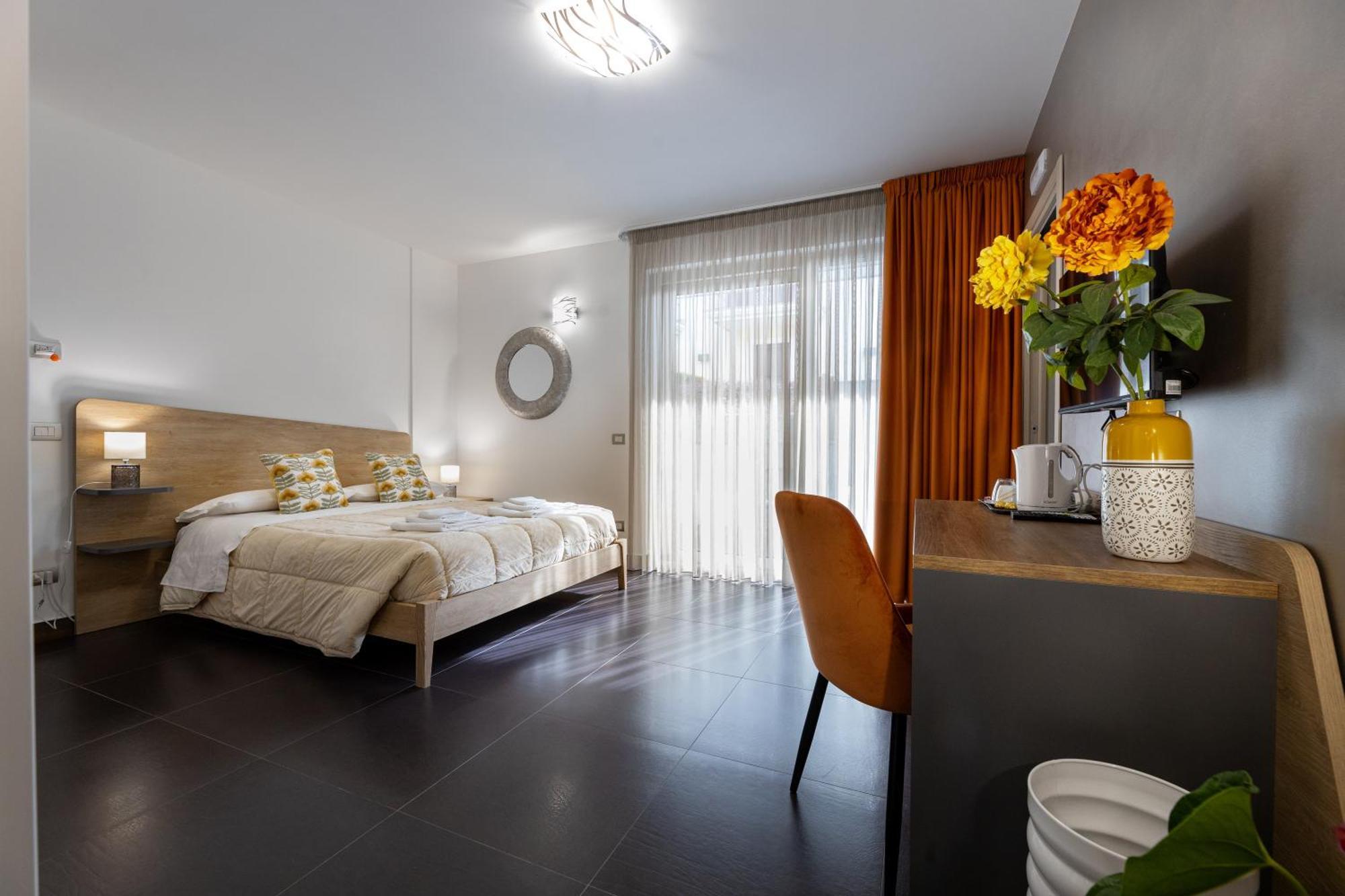 Zaffiro Lavico Rooms Etna Nature Sea อาชิเรอาเล ภายนอก รูปภาพ